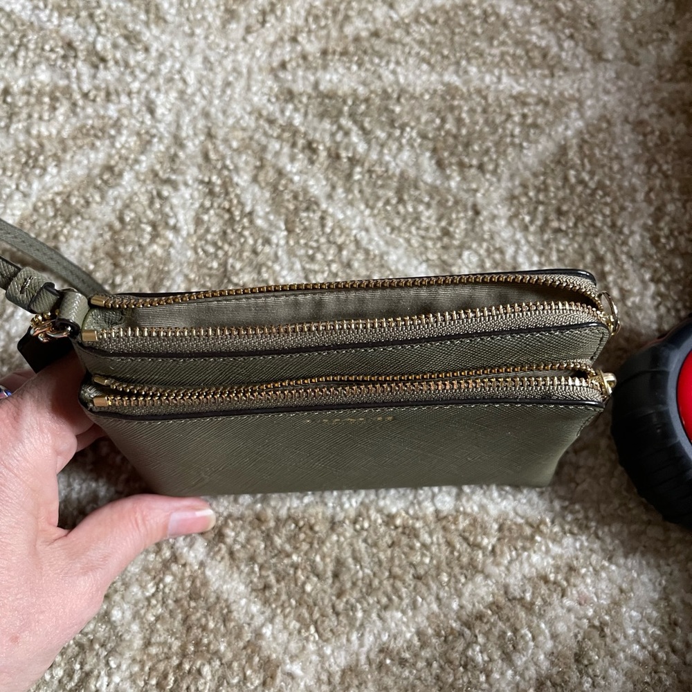 Coach double zipper wristlet - Picture 3 of 5